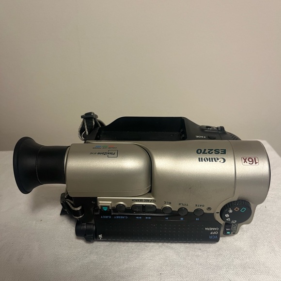 Canon ES270 8mm Video8 Camcorder VCR Player Camera Video . As It Is . No Tested. - Picture 2 of 9